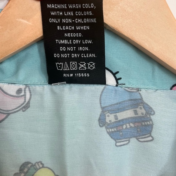 Men's My Hero Academia/ Hello Kitty & friends  Button-Down Shirt Sz L - Picture 5 of 6